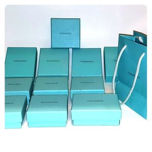12 Tiffany & Co. Gift box/bag